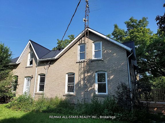 2nd image of 55 Rainbow Ridge Rd