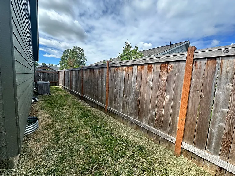 4063 Alameda Ave NE — Photo 28