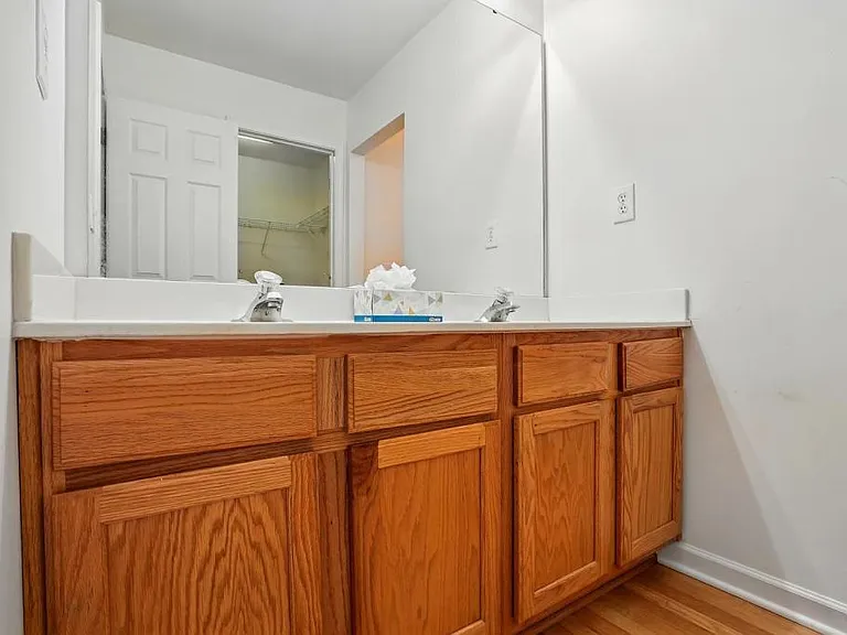7420 Abigail Glen Dr — Photo 13