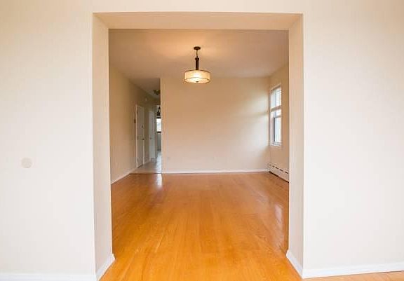 5th image of 15 Schoharie St Floor 1