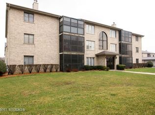 13935 Le Claire Ave APT 302, Crestwood, IL 60418