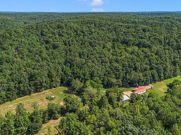 3rd image of 1369 Tanner Hollow Rd