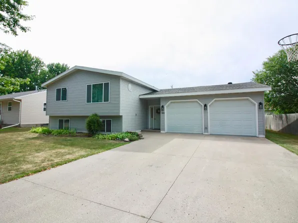 525 12th St N, Breckenridge, MN 56520