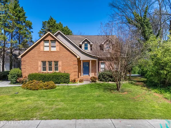 846 Somerset Dr, Maryville, TN 37803