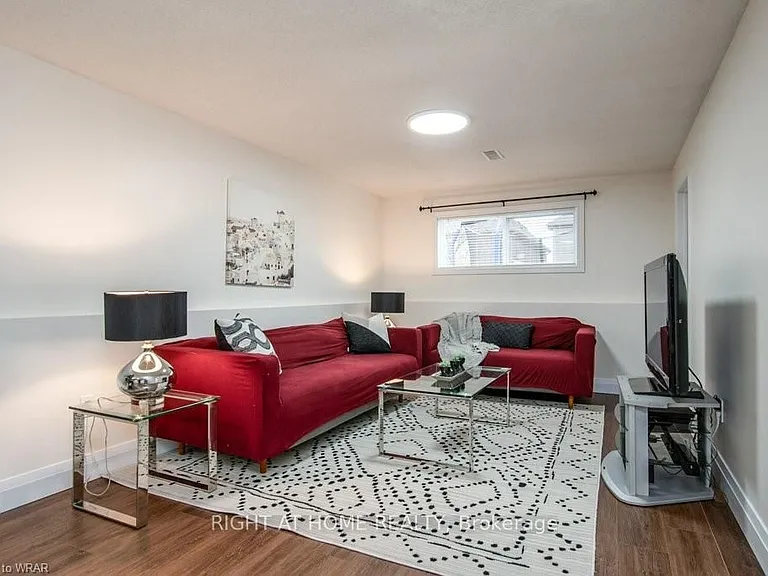 554 Halberstadt Cir — Photo 28