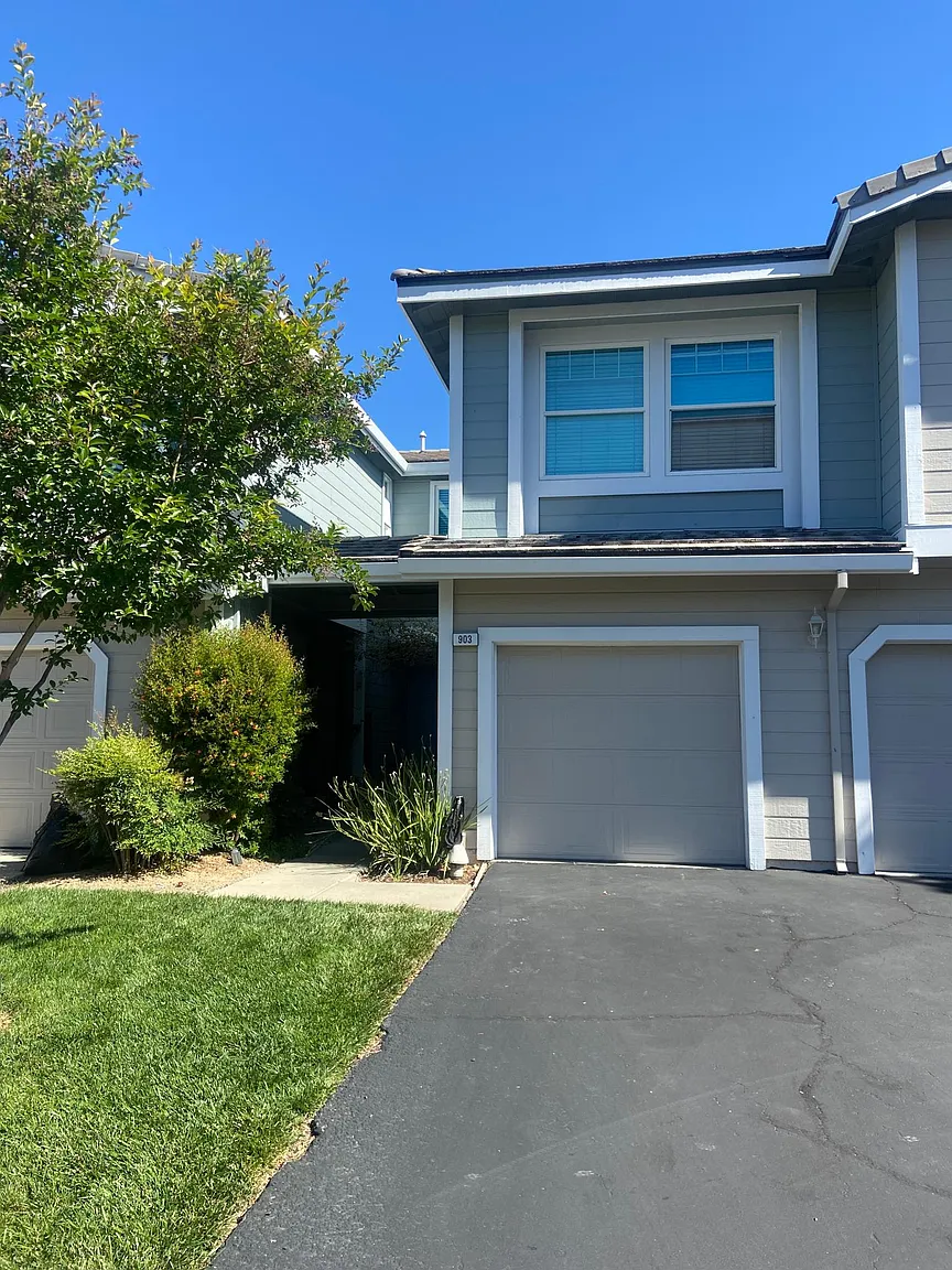 903 Condor Pl photo 1