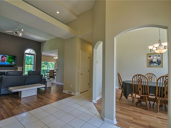 5th image of 1405 Ashford Glen Ln