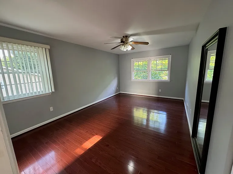 2428 Drexel St — Photo 3