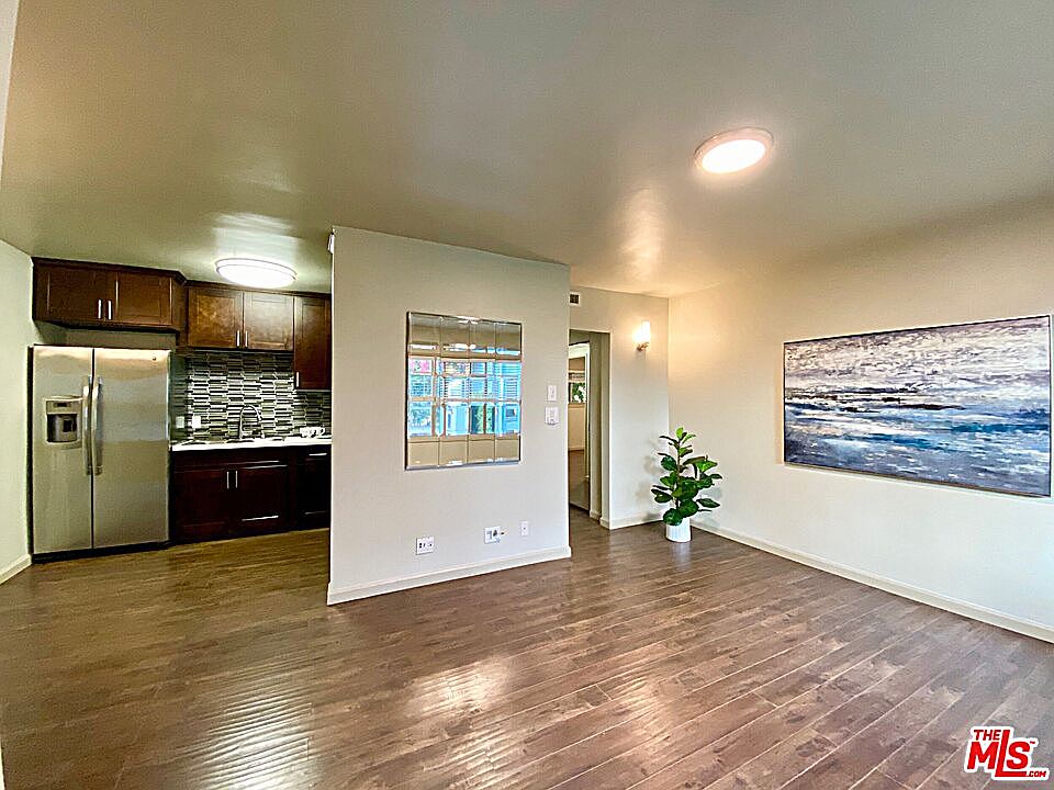 1st image of 1820 N La Brea Ave APT 8