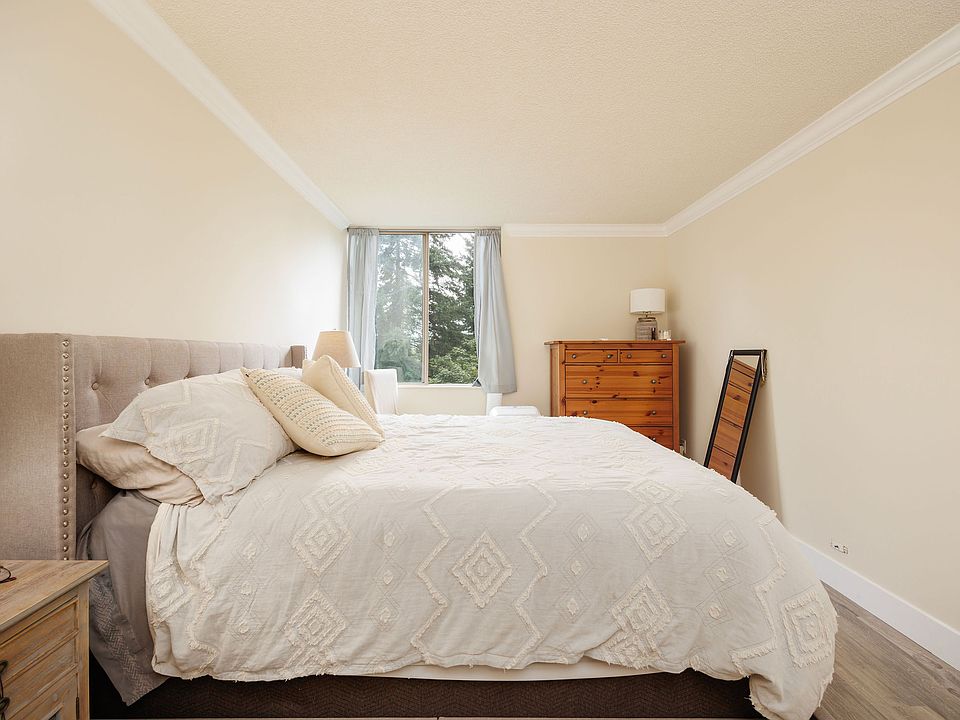 1st image of 2024 Fullerton Ave #710