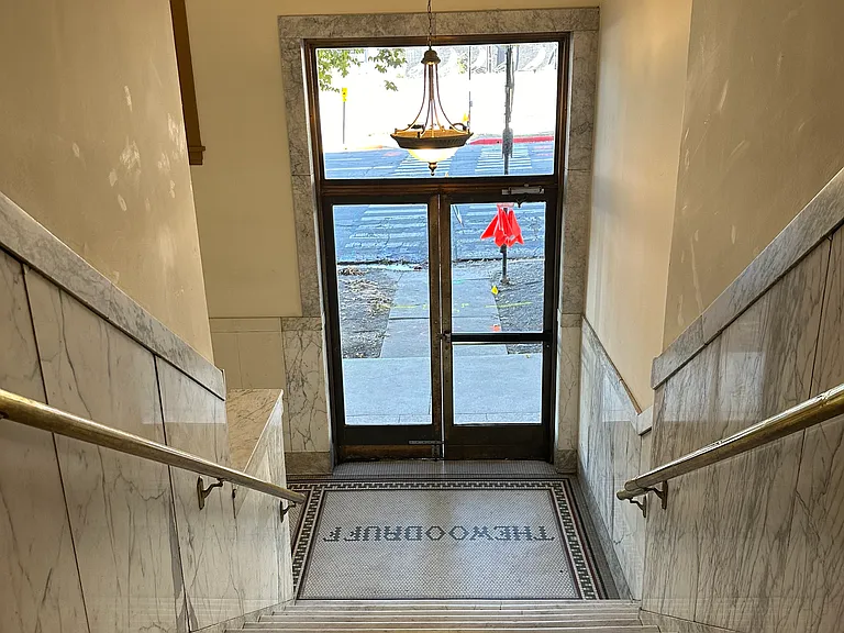 Woodruff Apartments — Photo 4