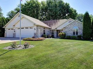 2599 Timber Crest Ct, Appleton, WI 54914