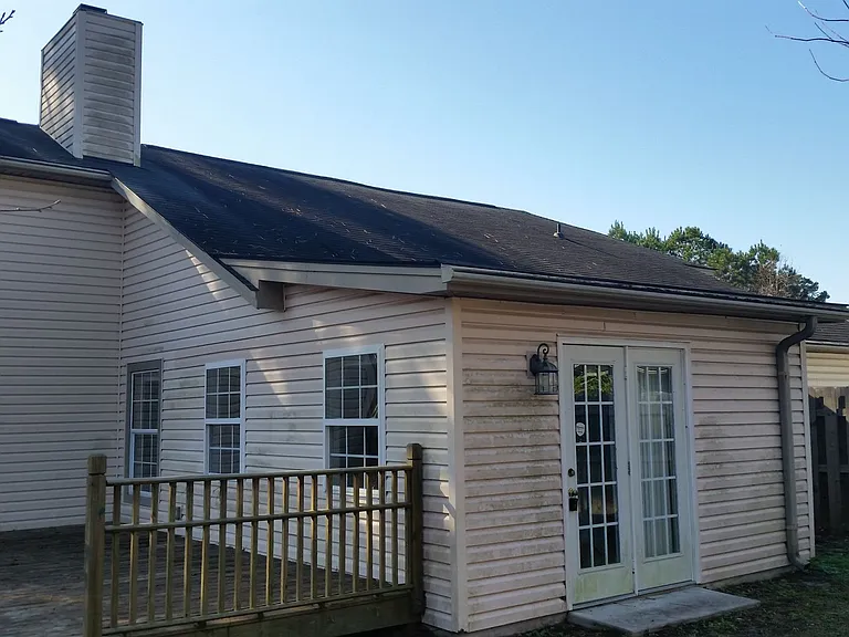 8 Saint Ives Ct — Photo 36