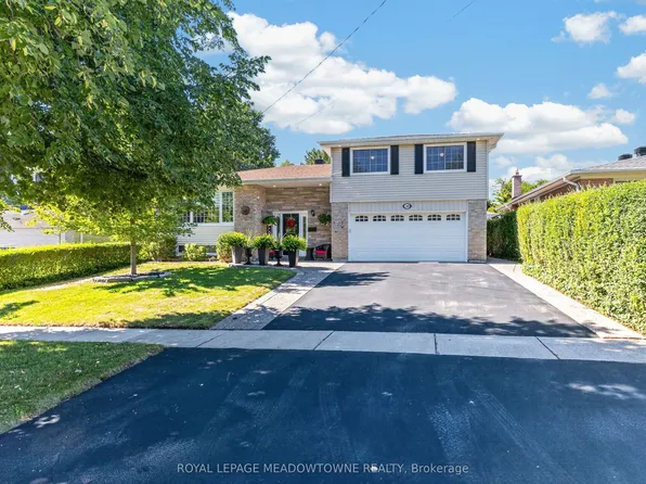 30 Metcalfe Ct, Halton Hills, ON L7G 4N9