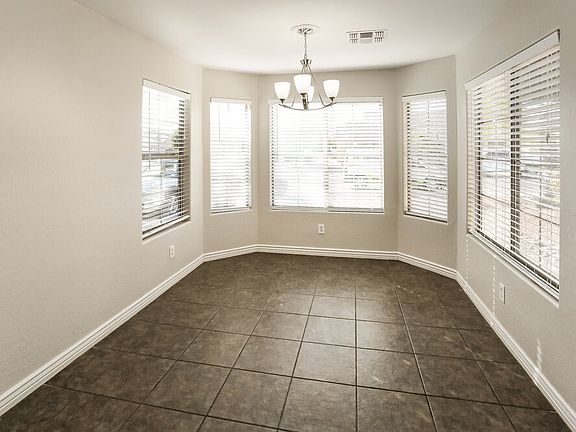 5th image of 2709 N 107th Dr