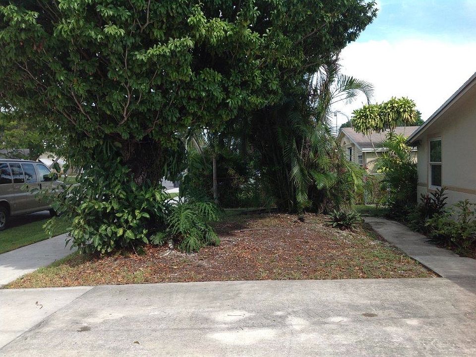 1st image of 5910 NW 41st Ter