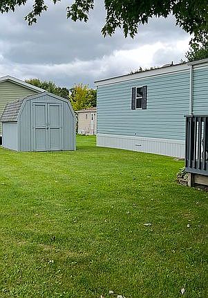 3rd image of 532 Amethyst Cir