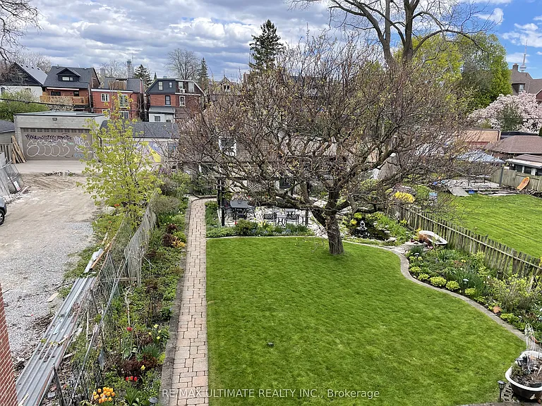 229 Rusholme Rd — Photo 10