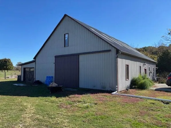 2667 McElroy Pike, Lebanon, KY 40033