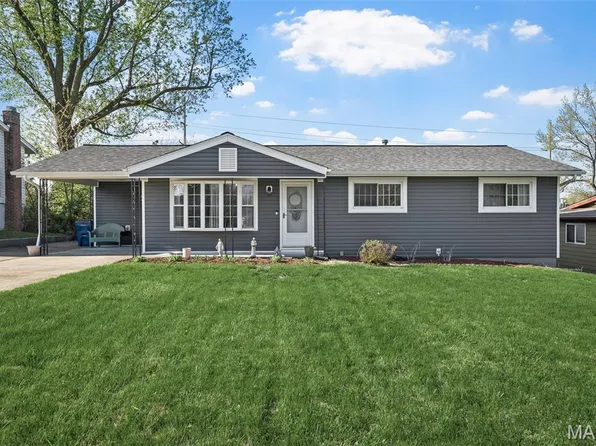 3329 Clemens Dr, Saint Charles, MO 63301