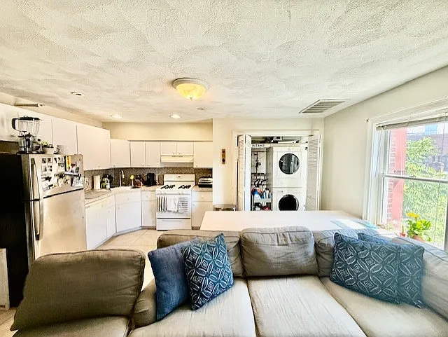 10 Harris St #5 — Photo 10