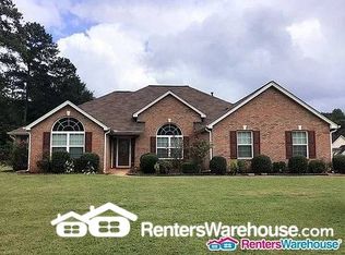 4057 S River Ln, Ellenwood, GA