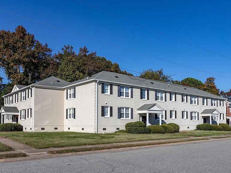 Apartments of Merrimac — Photo 17