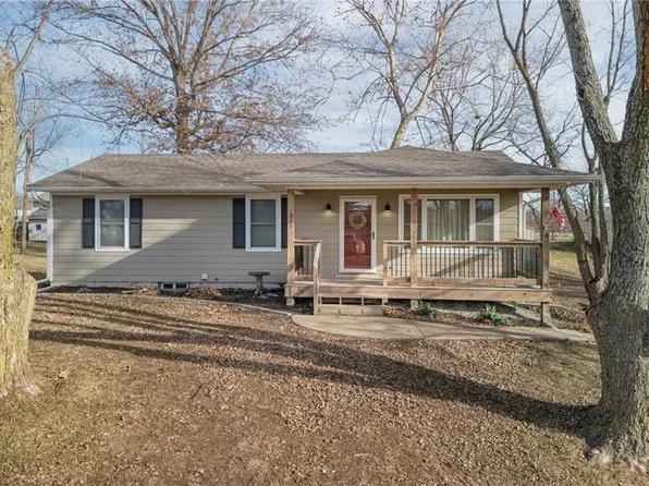 1003 Shelton St, Maysville, MO 64469