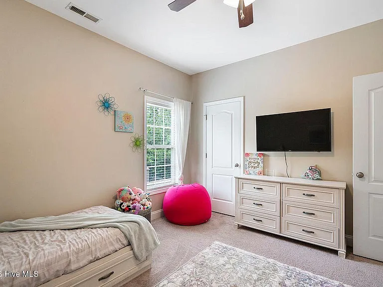 213 Willas Ct — Photo 46