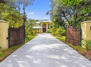 92 Squire Dr, Wellington, FL 33414