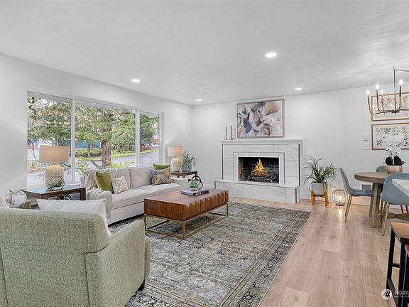 3rd image of 8408 Woodlawn Avenue SW