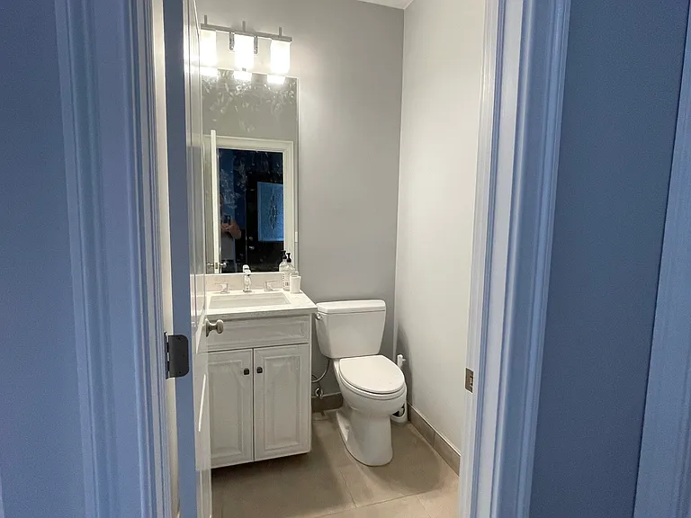 1415 E Fleming Dr S — Photo 18