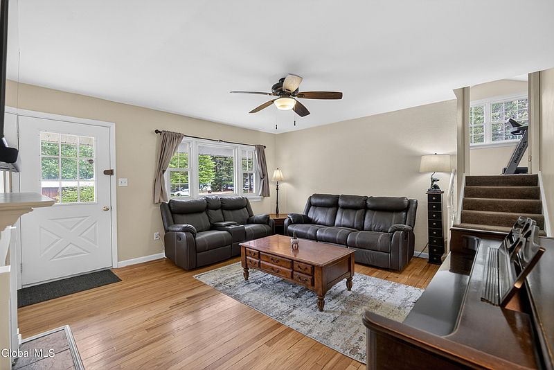5th image of 14 Fawn Drive