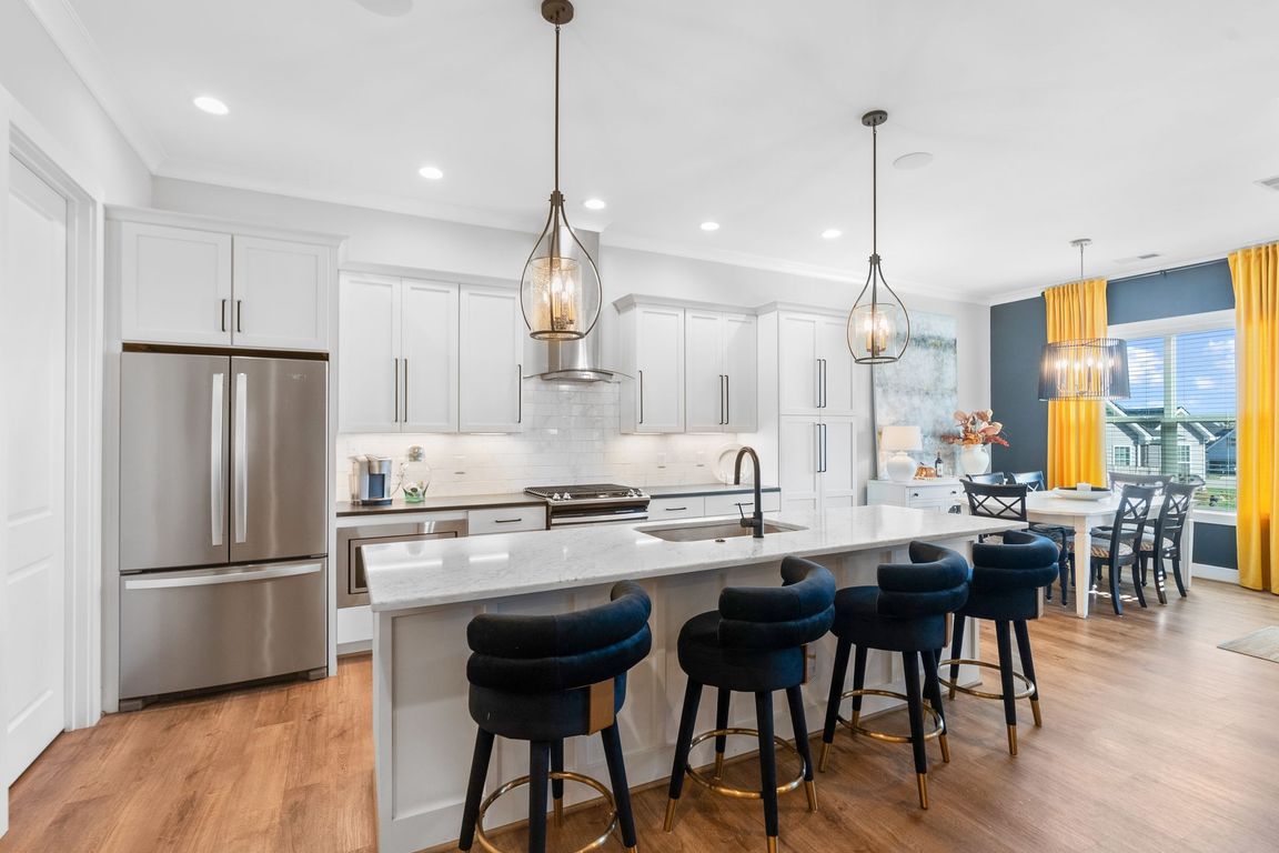 next background image