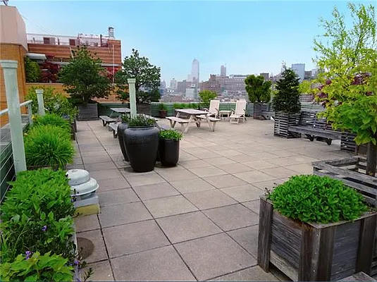 Sold by (Legacy) Elegran | media 21