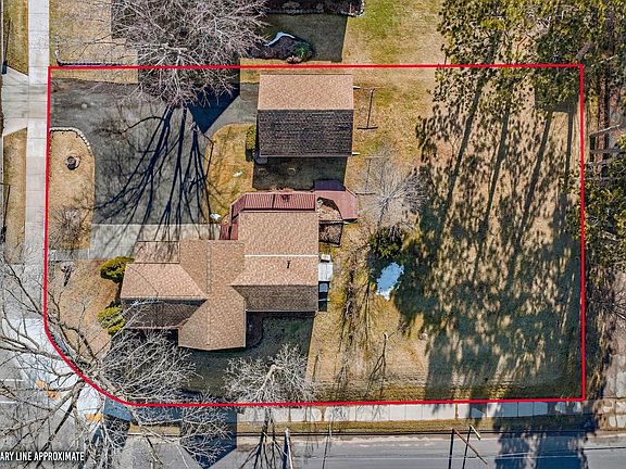 2nd image of 102 South Albert Avenue