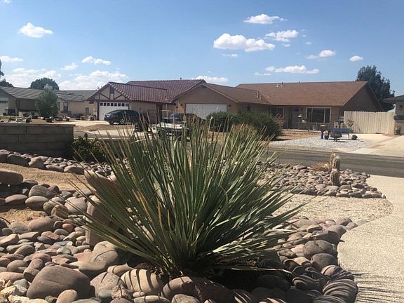4th image of 18585 Mountain Meadows Dr