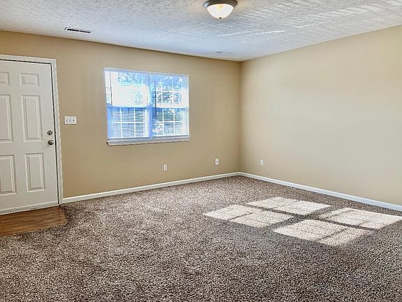 3rd image of 2039 Stonehenge Ave