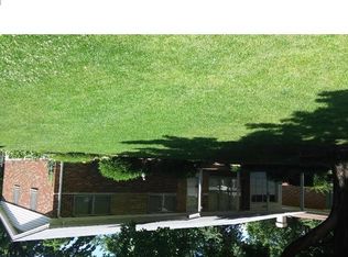12 Tamma Ln, Hazelwood, MO