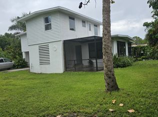 1092 8th Way, North Fort Myers, FL 33903