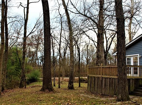 3rd image of 4334 Woodridge Dr