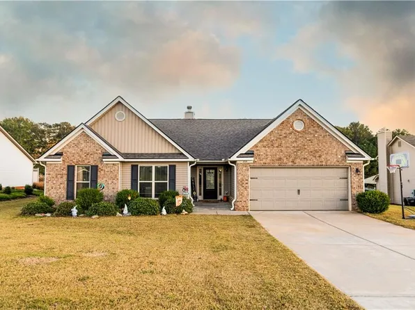 304 Thoroughbred Trl, Monroe, GA 30655