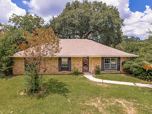 2nd image of 17463 Empress Dr