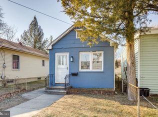 946 Powell St, Gloucester City, NJ 08030