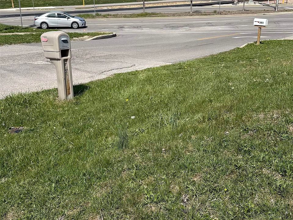 1st image of 307 S Muller Pkwy