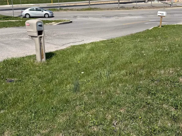 307 S Muller Pkwy, Bloomington, IN 47404