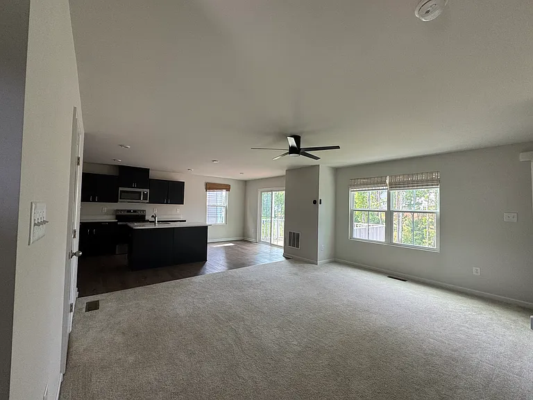 265 Thicket Dr — Photo 2