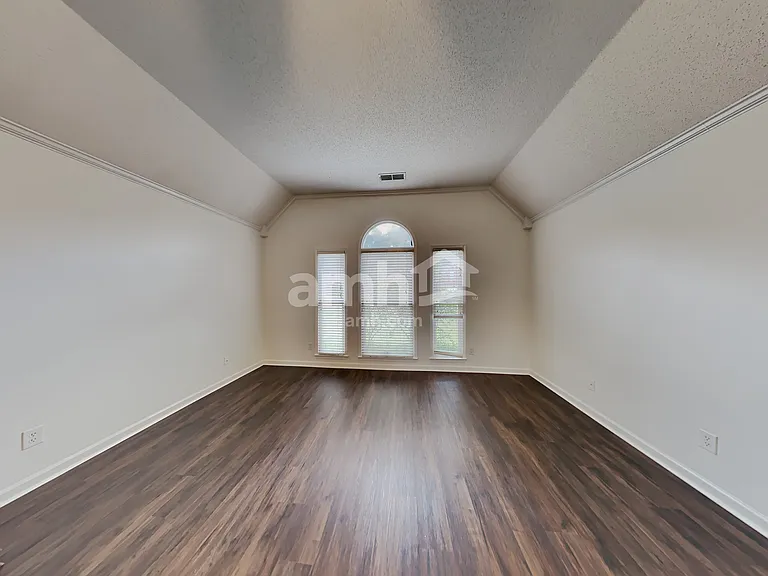 1466 Far Dr — Photo 6