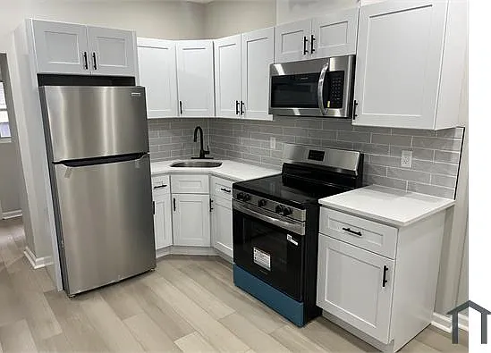 1551 N Frazier St — Photo 14