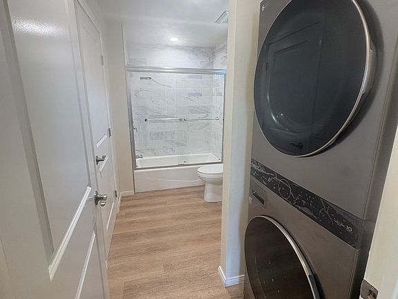 5th image of 232-248 Wolff St